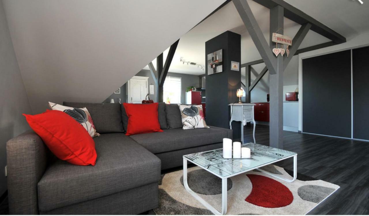 Fleur De Vigne Apartment เอกิสไฮม์ ภายนอก รูปภาพ
